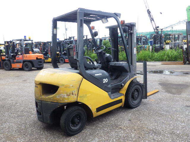 Xe nâng xăng Komatsu 2.0 tấn FG20T-17, sản xuất năm 2013