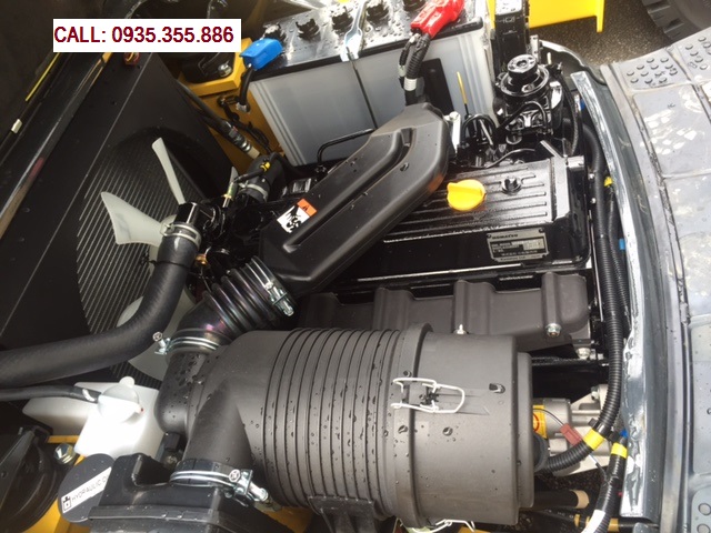 Xe nâng Komatsu FD25T-17