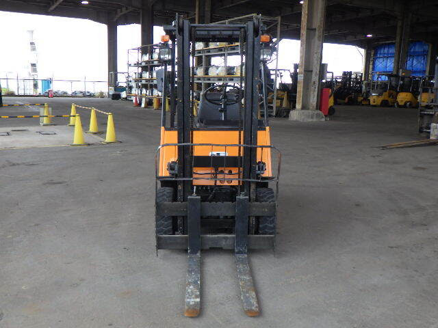 Xe nâng xăng Komatsu 2.5 tấn FG15L (130909)