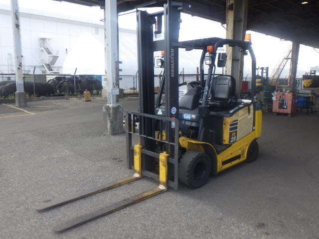 Xe nâng điện KOMATSU 2.5 tấn FE25-1 Seri 307216, sản xuất năm 2019