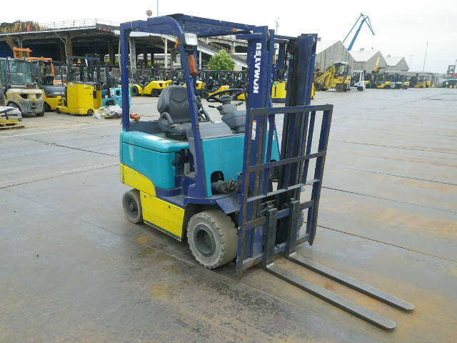 Xe nâng điện komatsu 1.5 t FB15EXF-8 sx 2001