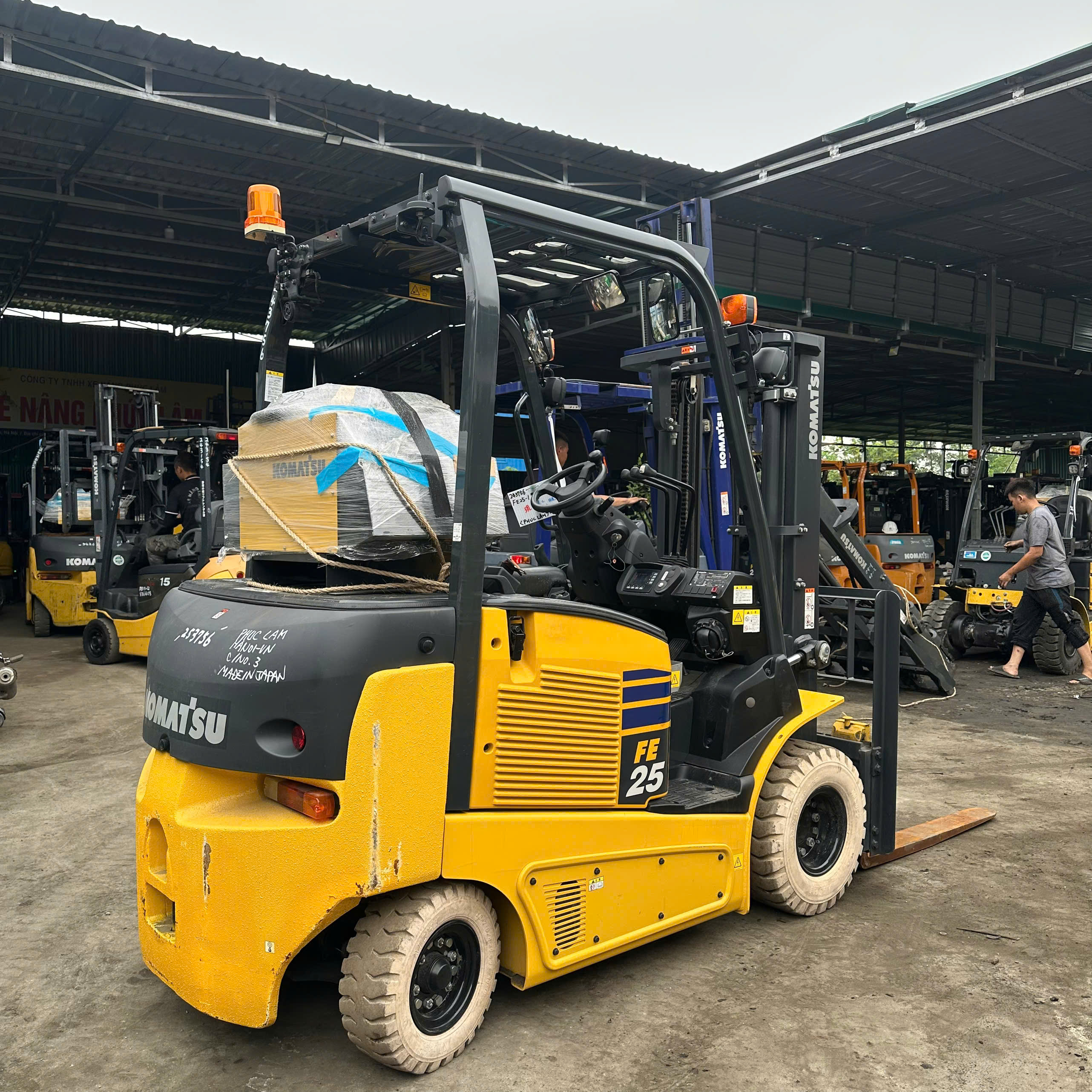 Xe nâng điện Komatsu 2.5 tấn, FE25-1 306411, năm 2018