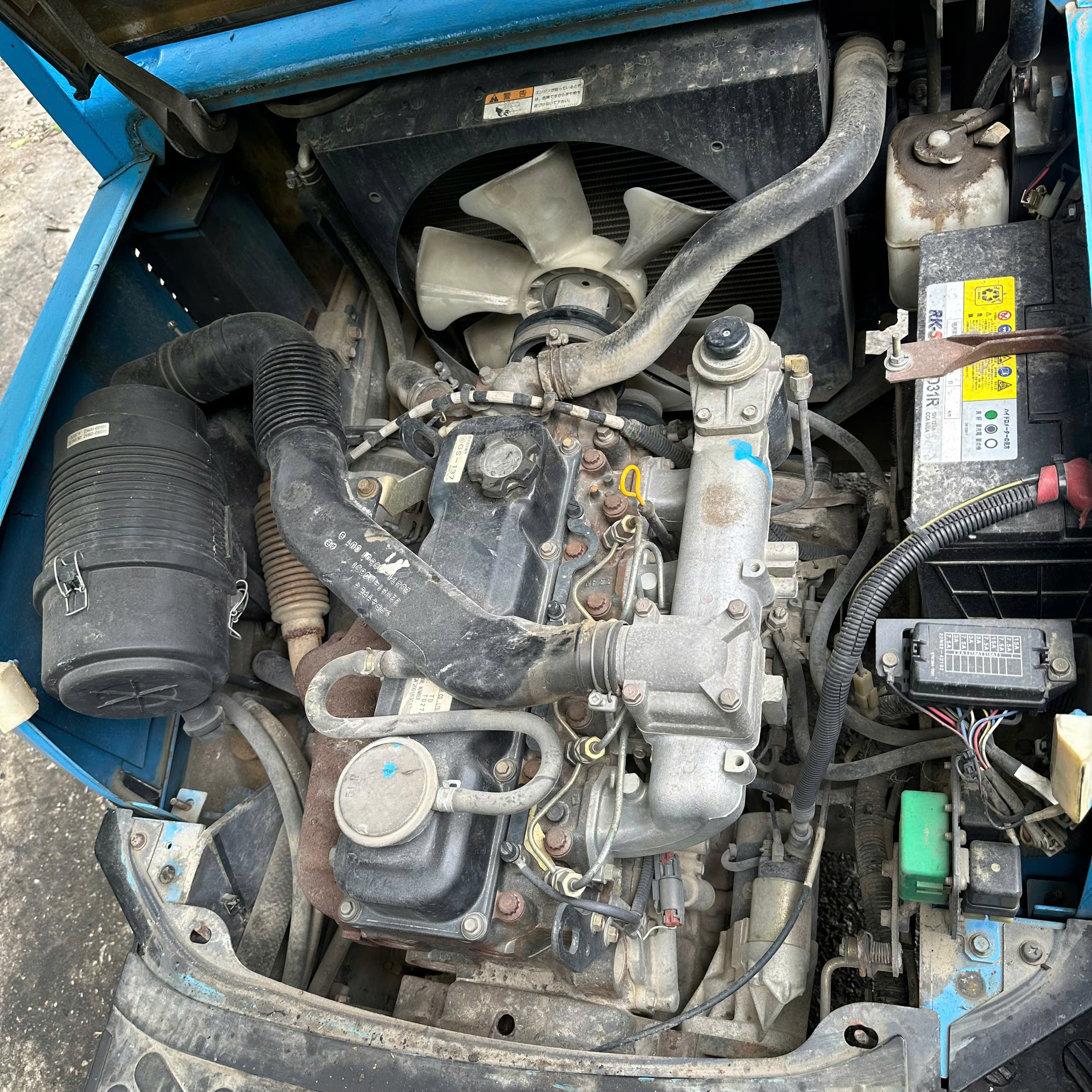Xe nâng dầu TCM 2.5 tấn FD25T3 (2N501417), sản xuất năm 2006