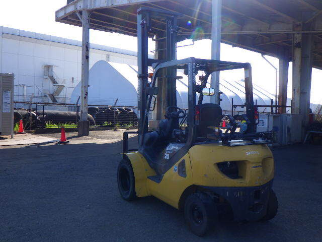Xe nâng xăng Komatsu 2 tấn FG20T-17 (358250), sản xuất năm 2020