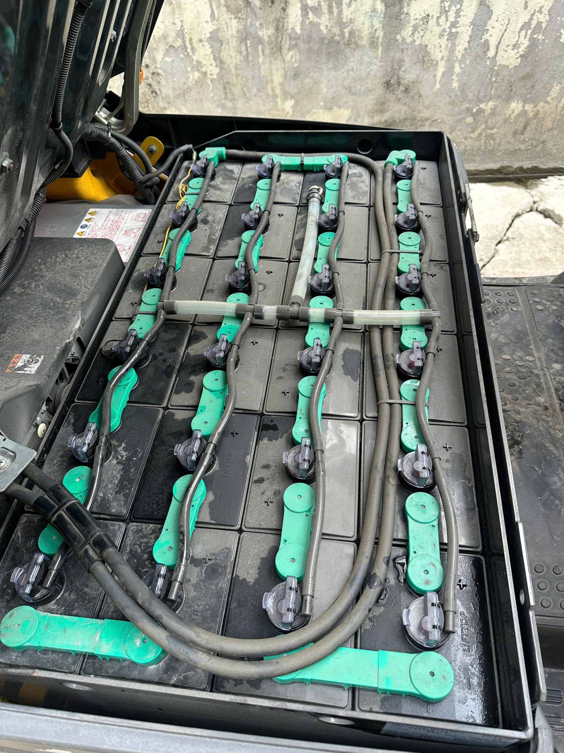Xe nâng điện Komatsu 1.5 tấn FB15-12 sr 853017, sản xuất năm 2017