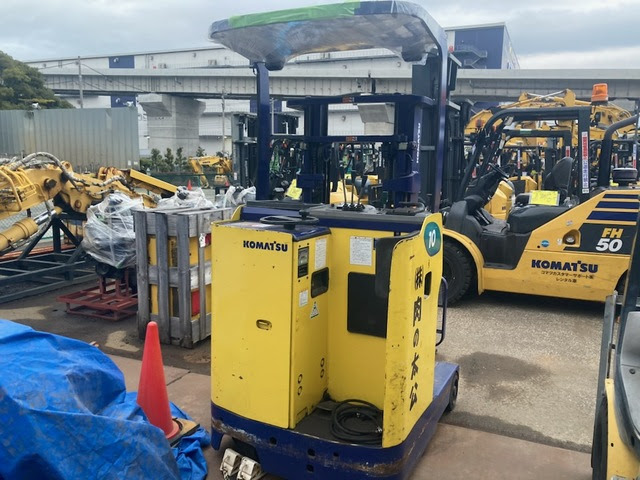 Xe nâng điện Komatsu 1.0 tấn FB10RS (83577) sản xuất năm 2002