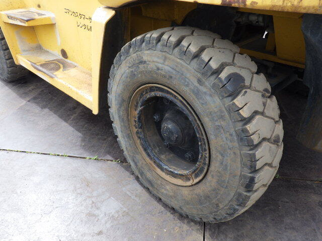 Xe nâng dầu Komatsu 7 tấn FD70HD-8 (47036), sản xuất năm 2008