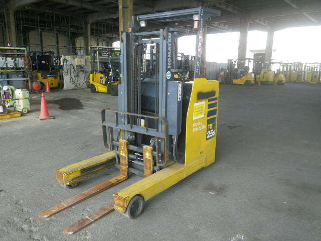 Xe nâng điện Komatsu 2.5 tấn FR25S-1 Seri R2B-06640, sản xuất năm 2020