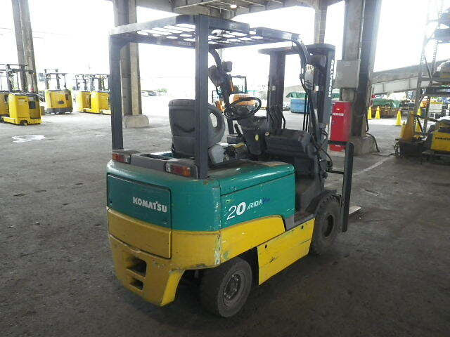 Xe nâng điện Komatsu 2 tấn FB20EXL-11 sản xuất năm 2005