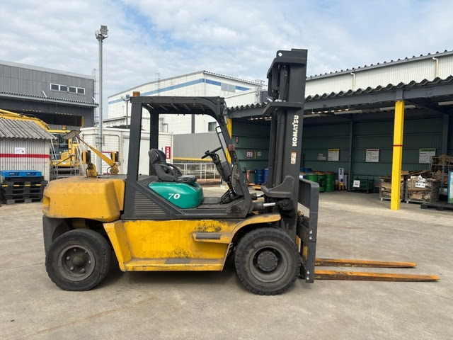 Xe nâng dầu KOMATSU 7.0 tấn FD70-10 Seri 55268, sản xuất năm 2010