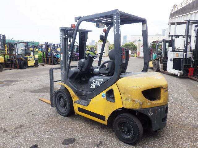 Xe nâng xăng Komatsu 2.0 tấn FG20T-17, sản xuất năm 2013