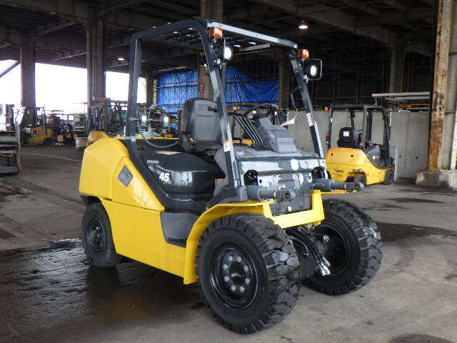 Xe nâng xăng Komatsu FG45TU-10