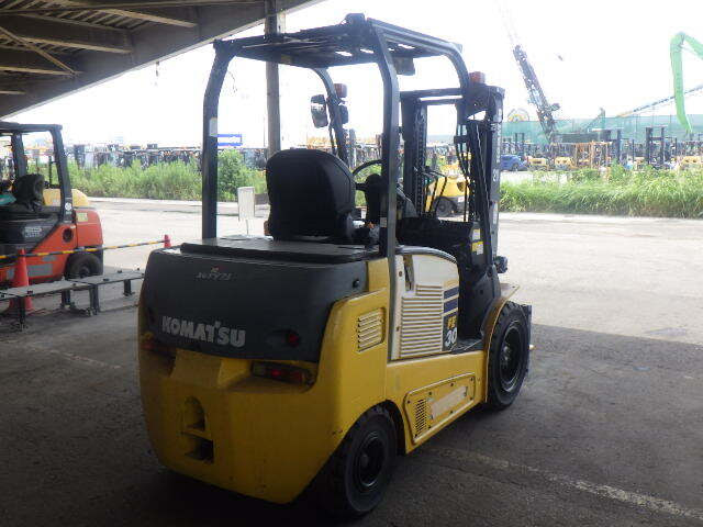 Xe nâng điện Komatsu 3 tấn FE30-1 (301471), sản xuất năm 2015