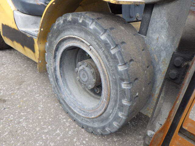 Xe nâng dầu Komatsu 3.0 tấn FD30T-16, năm 2006
