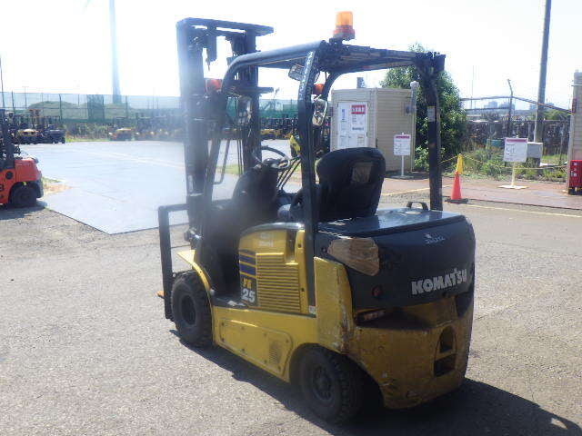 Xe nâng điện Komatsu 2.5 tấn FE25-1 (300096), sản xuất năm 2014