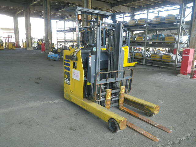 Xe nâng điện Komatsu 2.5 tấn FR25S-1 Seri R2B-06640, sản xuất năm 2020