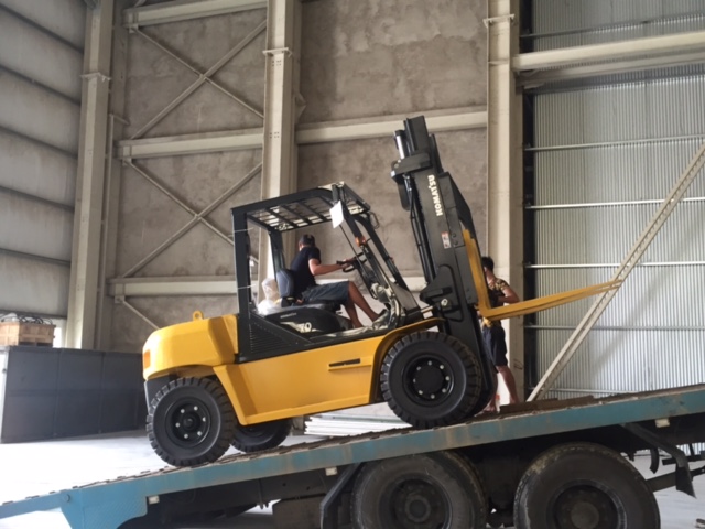 Xe nâng Komatsu 7 tấn, Model: FD70-10