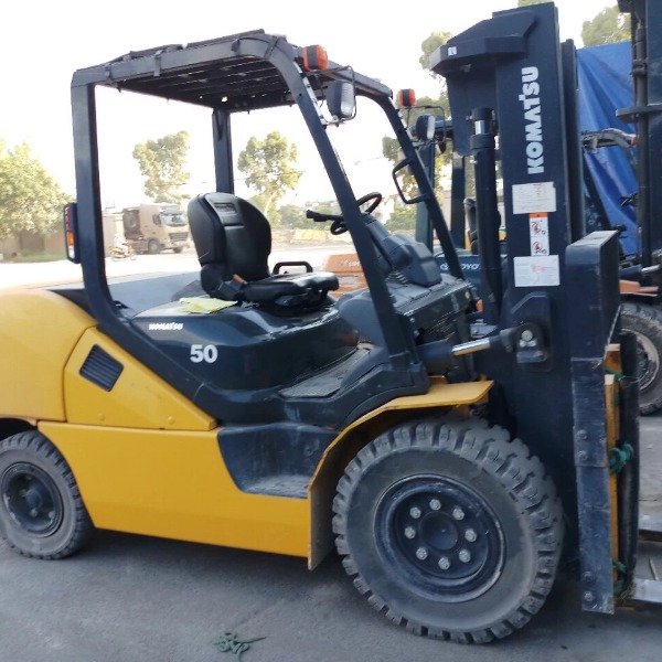 Xe nâng Komatsu 5.0 tấn, Model: FD50AYT-10