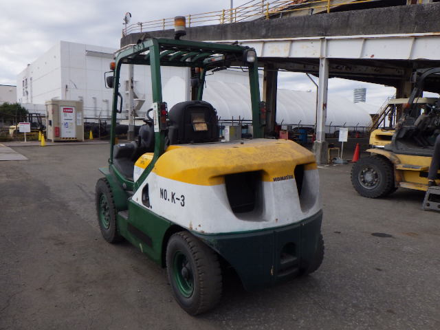 Xe nâng Komatsu 3.5 tấn kẹp giấy FD35T-10#136992