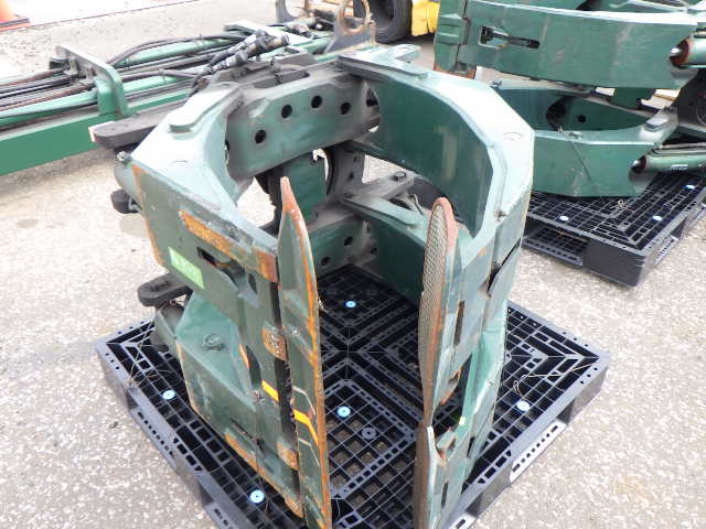 Xe nâng Komatsu 3.5 tấn kẹp giấy FD35T-10#136992