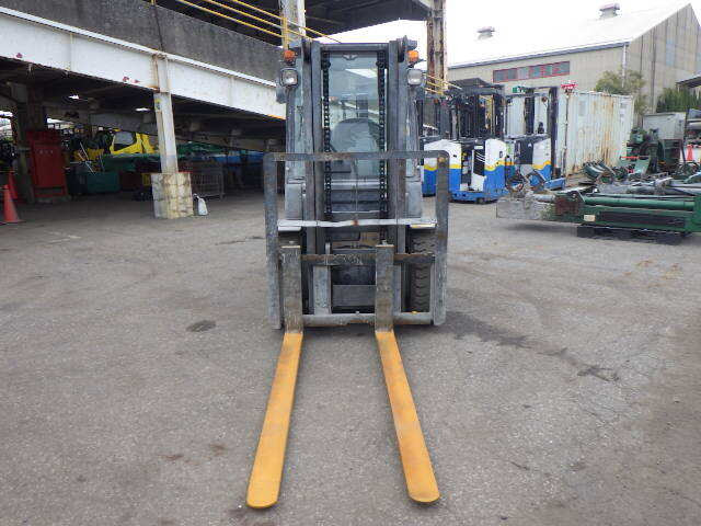 Xe nâng dầu Komatsu 3.0 tấn FD30C-15/576765