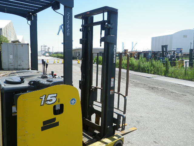 XE NÂNG ĐIỆN ĐỨNG LÁI 1.5 TẤN KOMATSU FB15RLF-15 150901