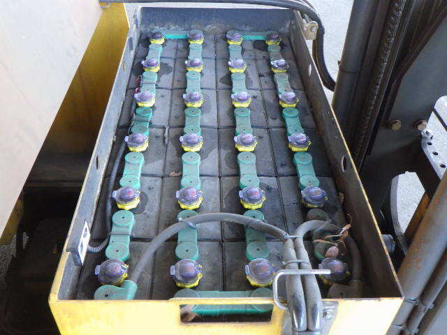 XE NÂNG ĐIỆN ĐỨNG LÁI 1.5 TẤN KOMATSU FB15RLF-15 155037