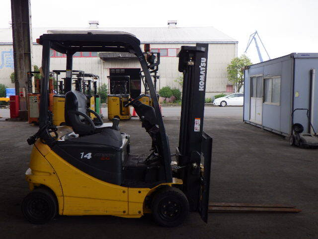 XE NÂNG ĐIỆN NGỒI LÁI 1.4 TẤN KOMATSU FB14-12 831766