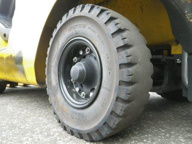 Xe nâng Komatsu 2.5 tấn chạy dầu năm 2014 # 331543