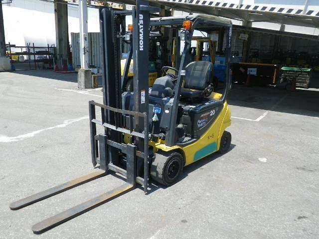 Xe nâng điện Komatsu 2.0 tấn, sx 2017