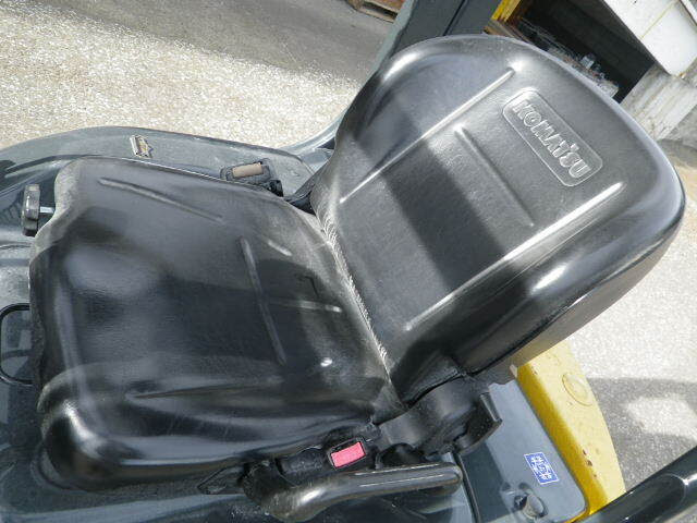 Xe nâng xăng Komatsu 1.5 tấn, model: FG15T-21