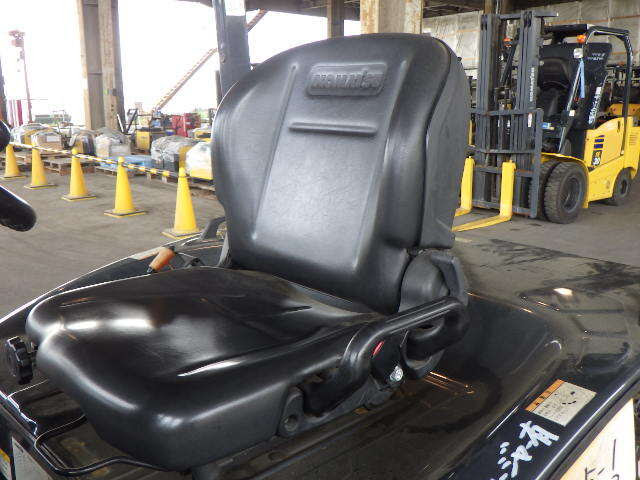 XE NÂNG ĐIỆN 2.5 TẤN KOMATSU CÓ MÂM XOAY FE25-1 303282