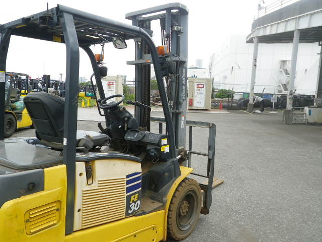 Xe nâng điện Komatsu 3 tấn Model:FE30-1 303083