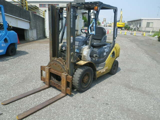 Xe nâng dầu Komatsu 2.5 tấn #324789