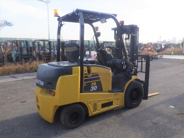 Xe nâng điện KOMATSU FB30-12/ 102469