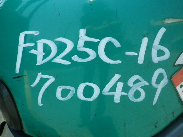 XE NÂNG DẦU 2.5 TẤN KOMATSU FD25C-16 700489