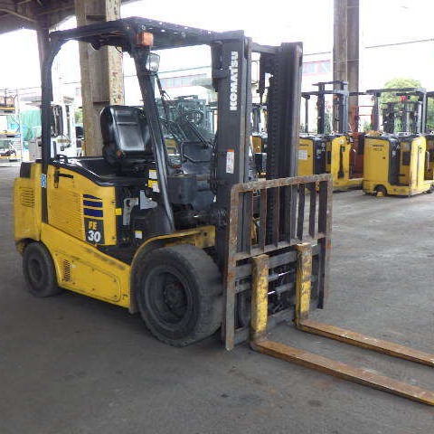 XE NÂNG ĐIỆN 3 TẤN KOMATSU FE30-1 301564