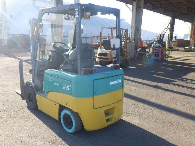 Xe nâng điện 2.5 tấn Komatsu model FB25EX-11 serial 816388