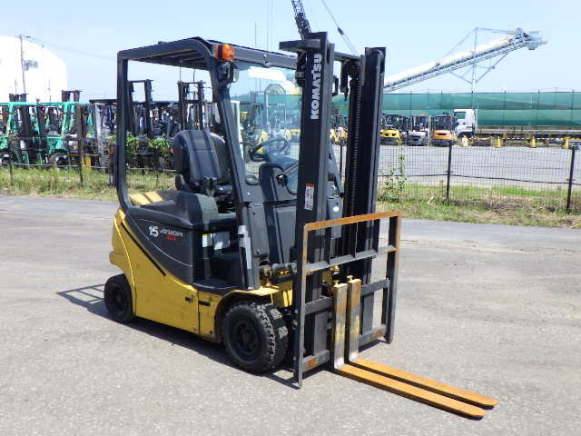 Xe nâng điện Komatsu 1.5 tấn sx 2018 có sạc không dây