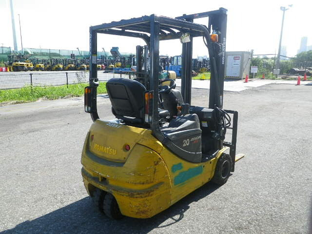 Xe nâng điện Komatsu 2.0 tấn FB20M-12, 3 bánh sx 2017