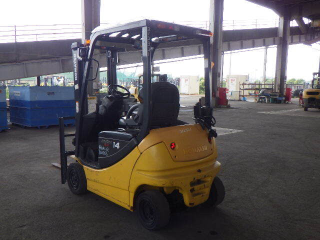 XE NÂNG ĐIỆN NGỒI LÁI 1.4 TẤN KOMATSU FB14-12 831766