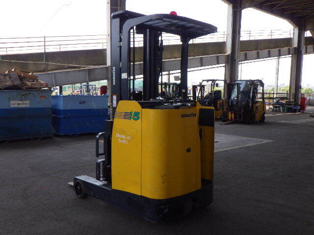 Xe nâng điện Komatsu Model: FB15RL-12 90492