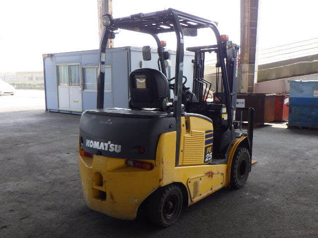 Xe nâng điện Komatsu 2.5 tấn Model: FE25-1 305511