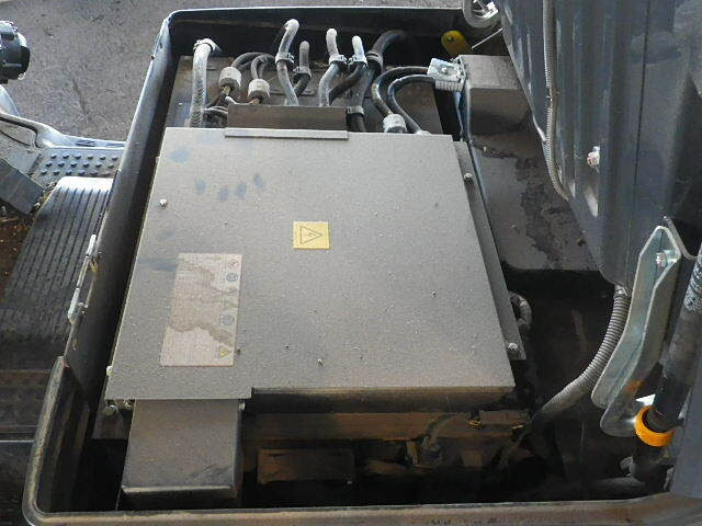 Xe nâng điện Komatsu 1.8 tấn FE18-1/400263