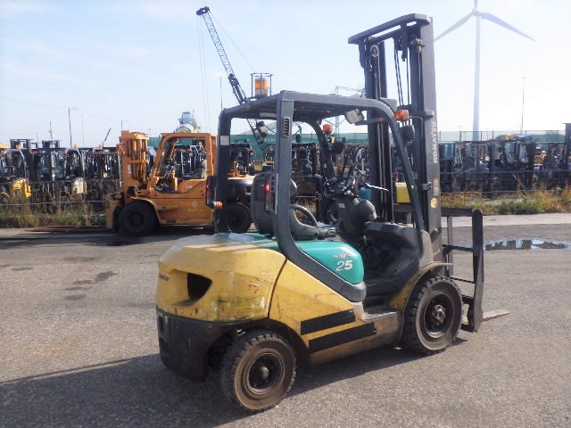 Xe nâng dầu 2.5 tấn FD25T-16 #722126