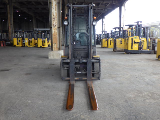 Xe nâng dầu 3.0 tấn Komatsu FD30T-17 serial 320594