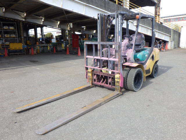 Xe nâng dầu 3.0 tấn Komatsu FD30C-16/722759