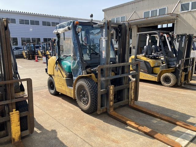 Xe nâng dầu 3.5 tấn Komatsu FD35T-10/135310