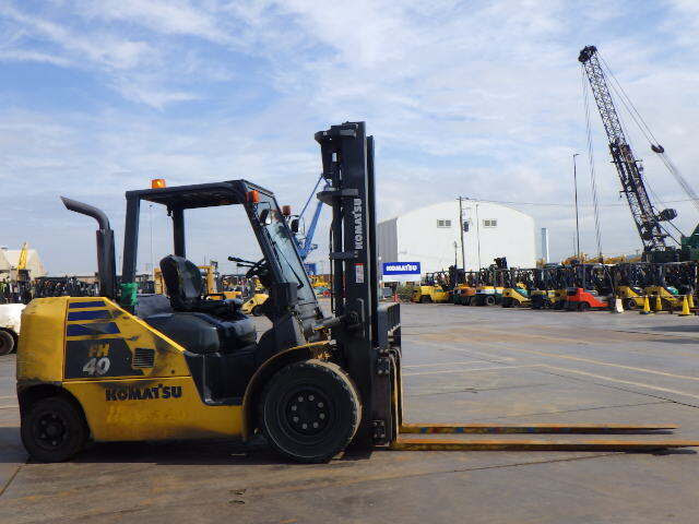 Xe nâng dầu 4.0 tấn Komatsu FH40-2 serial 141153