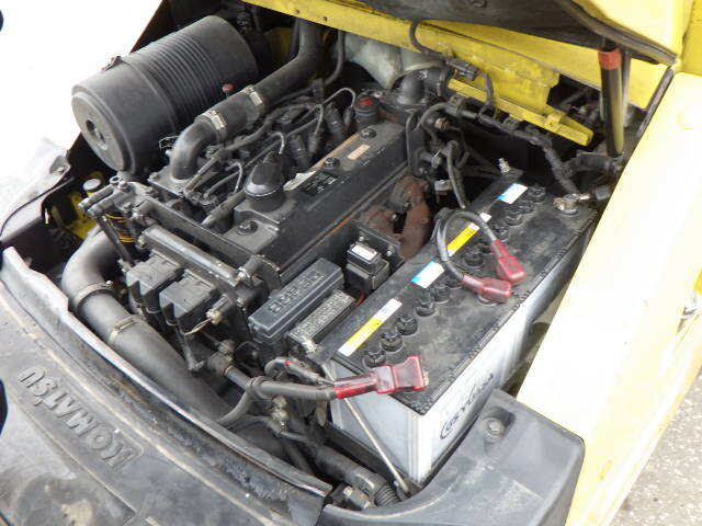 Xe nâng dầu 4.5 tấn Komatsu FH45-1/138213